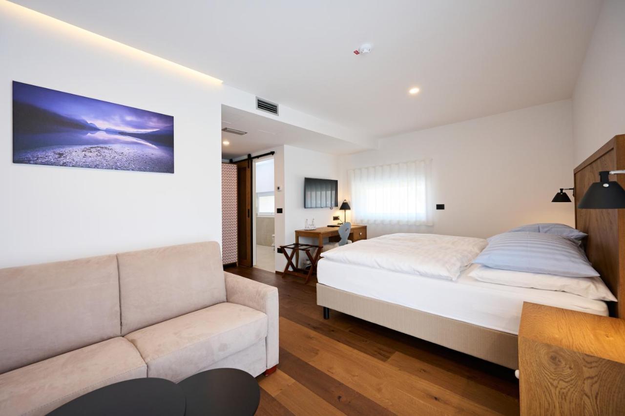 Hisa Ancka, Sencur - 3 Min To The Airport Hotel Exterior foto