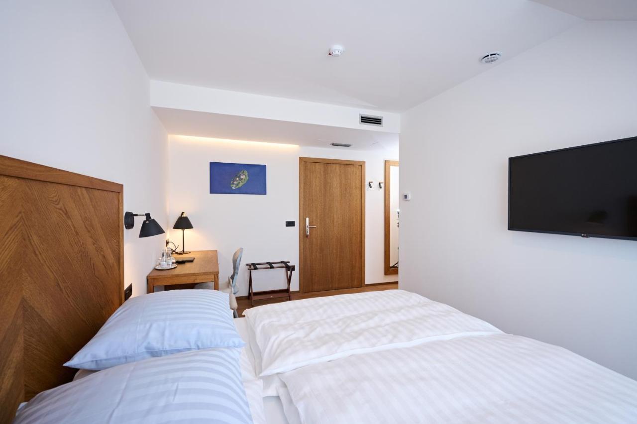 Hisa Ancka, Sencur - 3 Min To The Airport Hotel Exterior foto